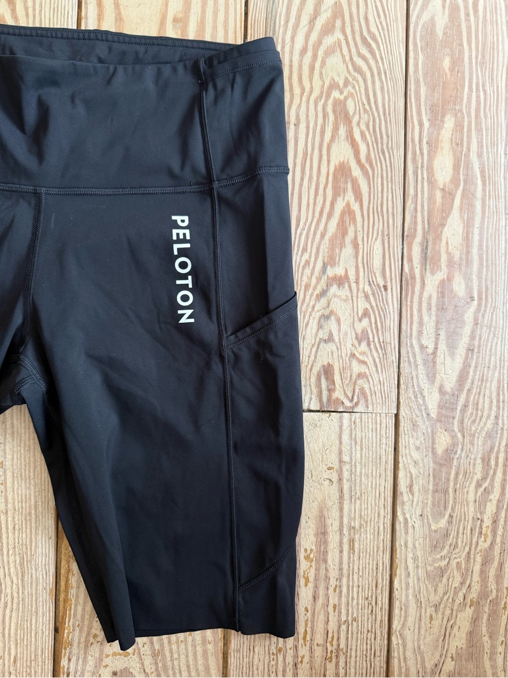 Lululemon bike shorts size 10